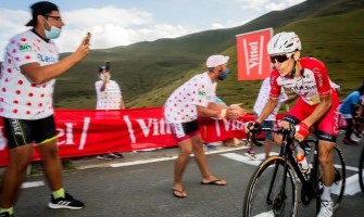 El ocho veces ciclista del Tour de Francia Guillaume Martin